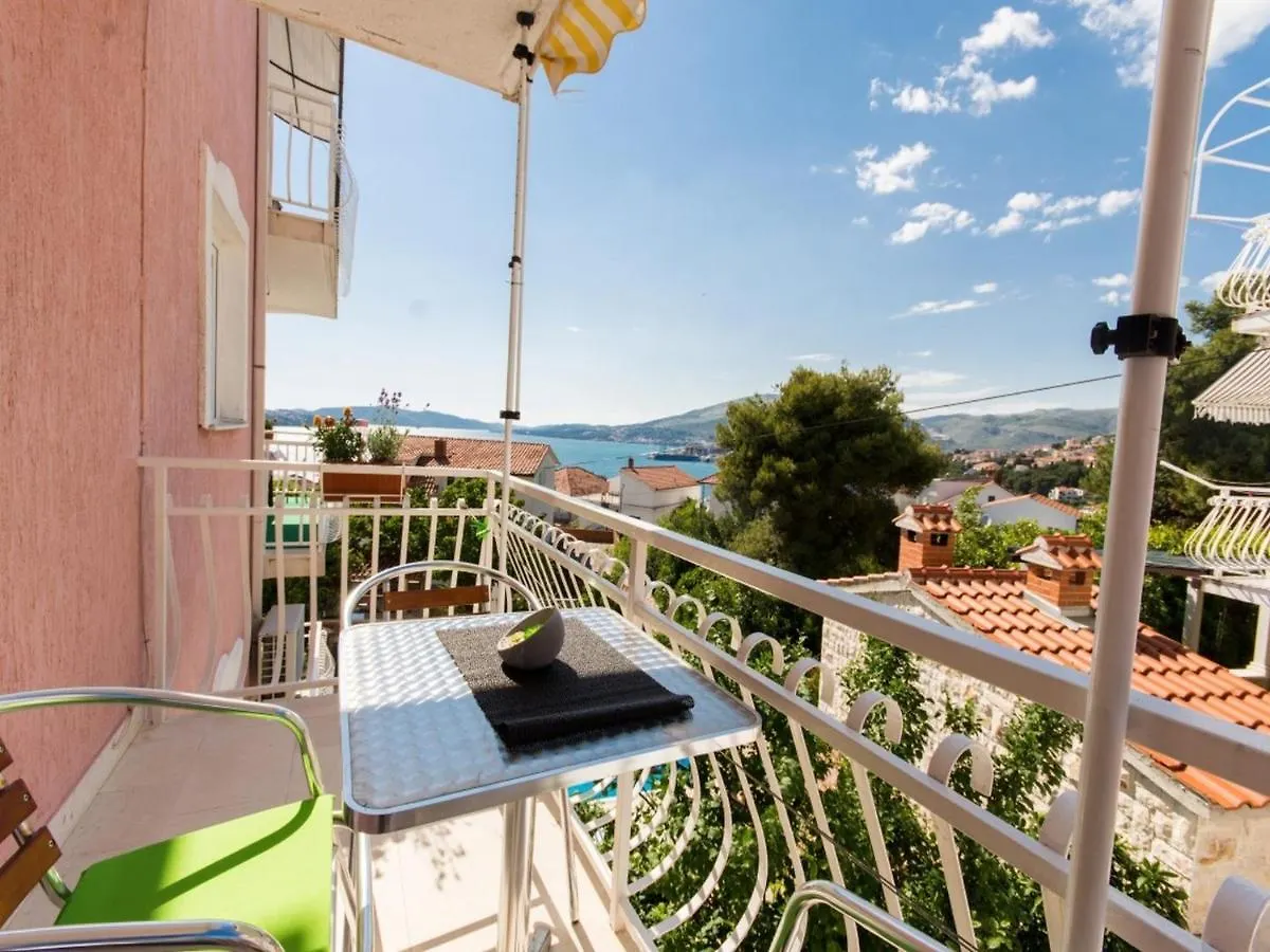 Villa Stil Trogir 0*,  Croácia